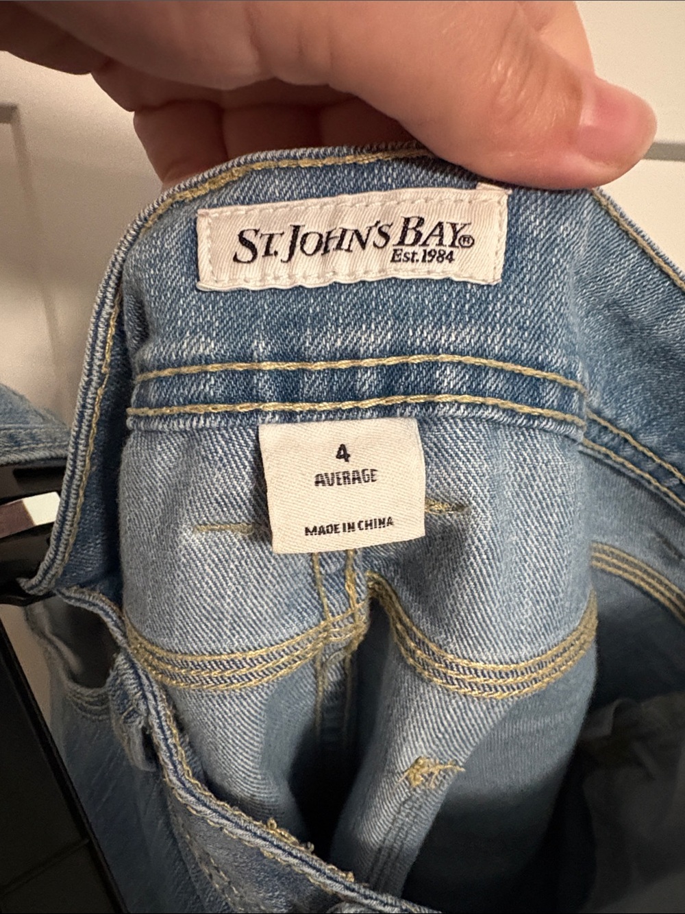 St. John’s Bay women’s denim Bermuda shorts - Picture 2 of 5